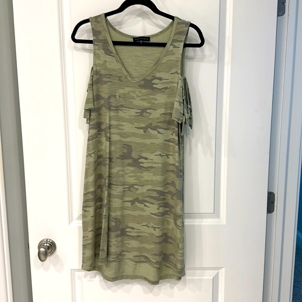 Off the shoulder Sanctuary t-shirt dress
